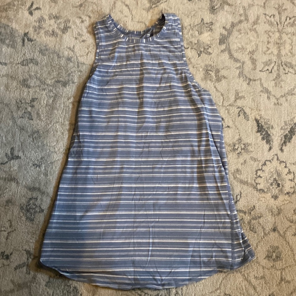 Lululemon tank top
